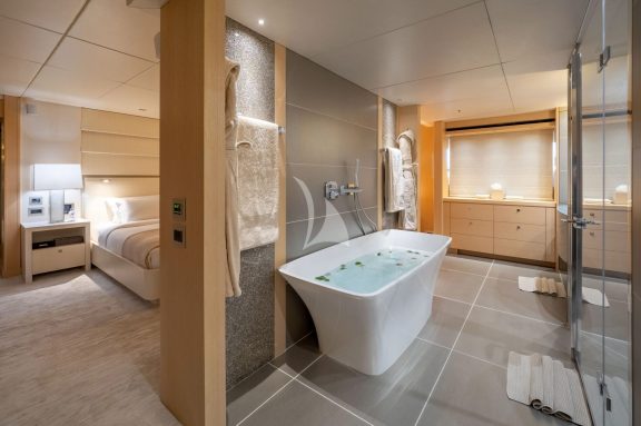 Master cabin en suite bathroom