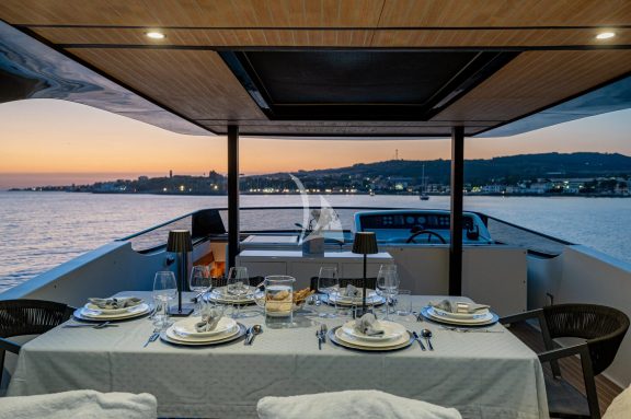 Image of WHITEHAVEN yacht #49