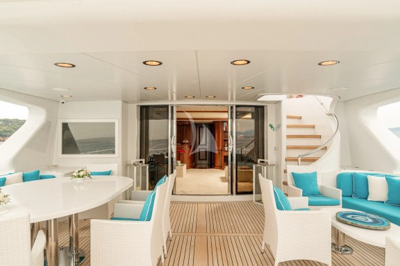 Upper deck aft