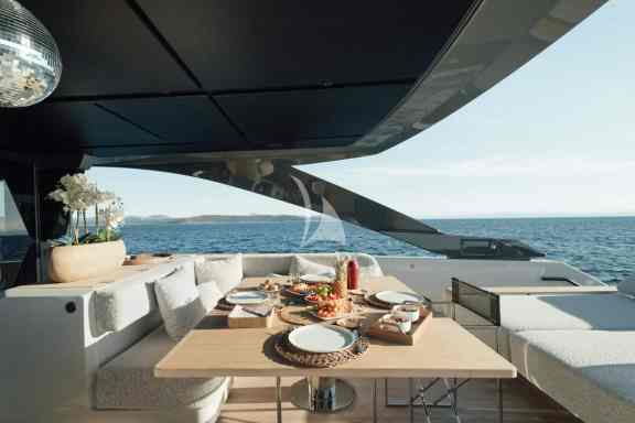 Image of BLUEGAME BG74 yacht #32