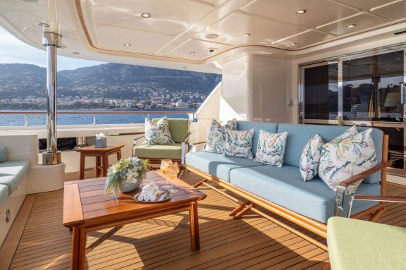 Main deck aft
