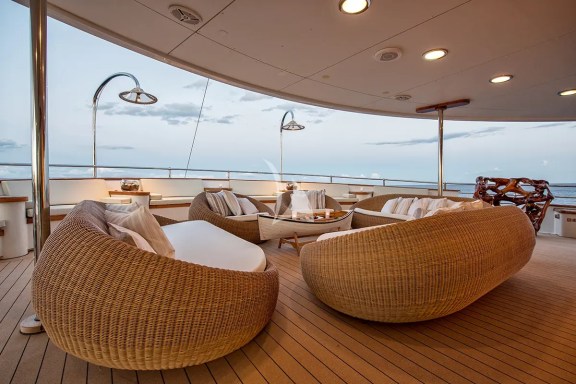Upper deck aft