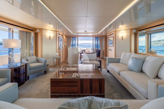 Main deck salon