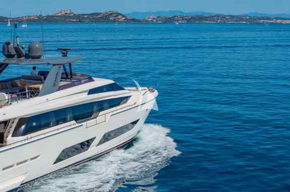 Image of E3 yacht #13