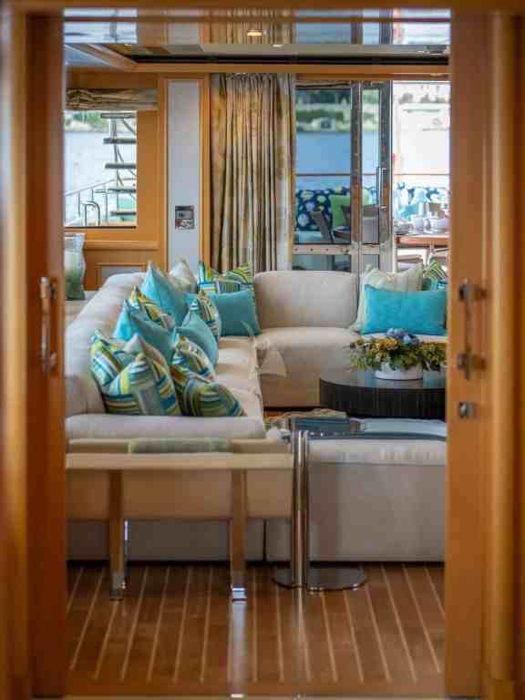 Upper deck salon