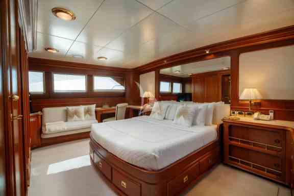 Image of NIGHTFLOWER yacht #27