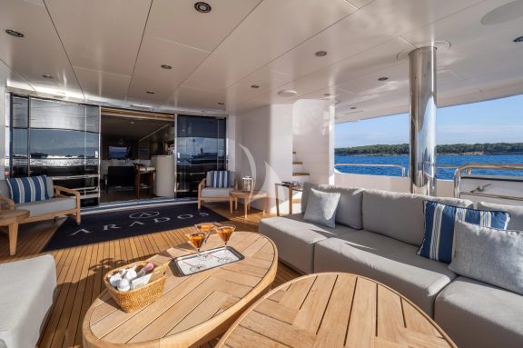 Main deck aft