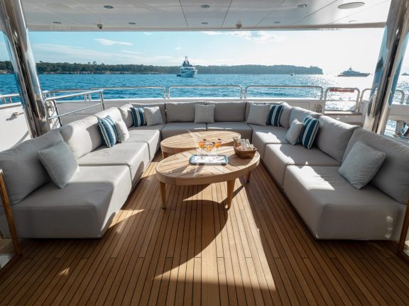 Image of ARADOS yacht #9