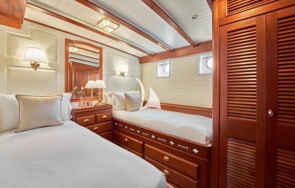 Twin cabin