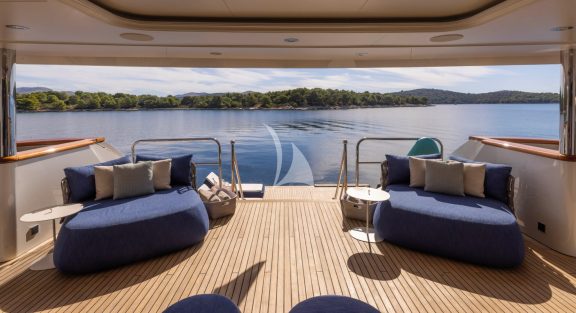Main aft deck