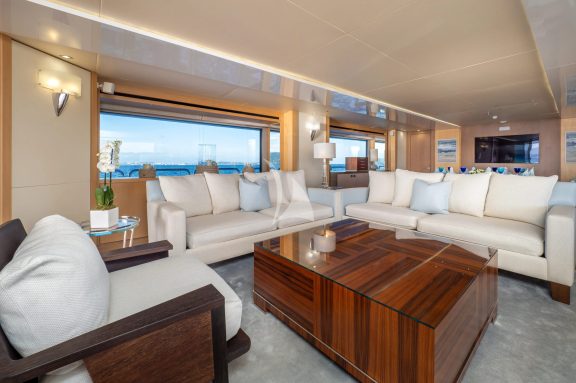 Main deck salon