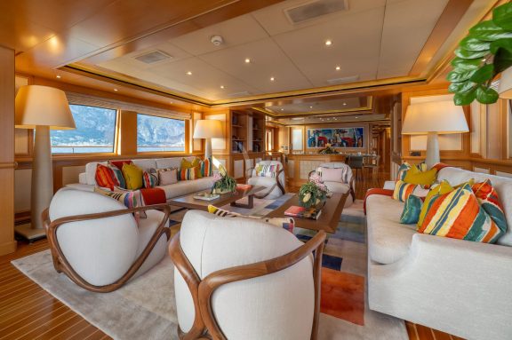 Main deck salon