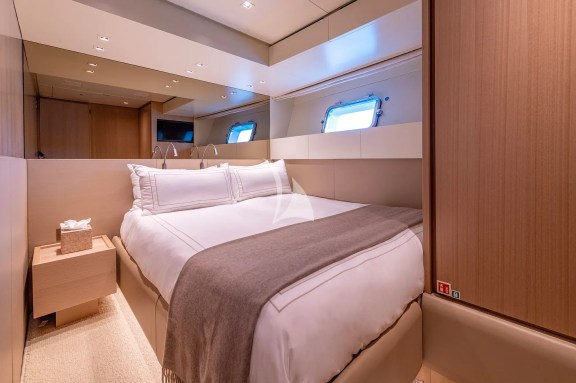 Double cabin