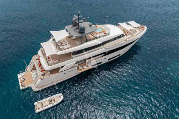 Image of DIANA II yacht #4