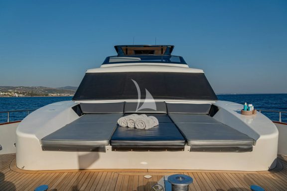 Image of WHITEHAVEN yacht #35