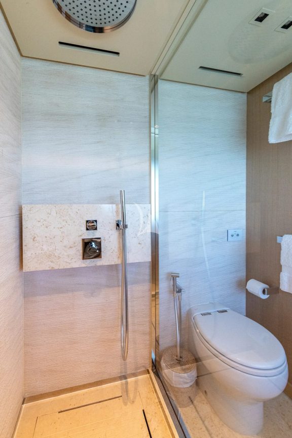 VIP/2nd master cabin shower + toilet