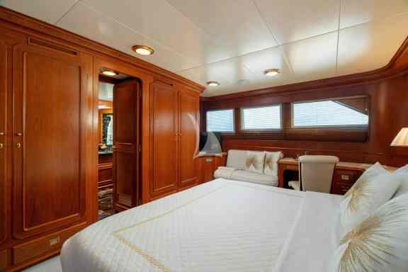 Image of NIGHTFLOWER yacht #28