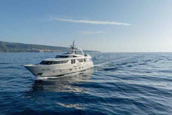 Image of UNICKA yacht #8