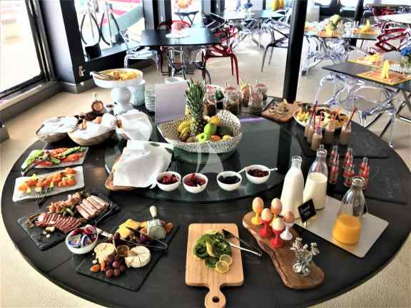 Buffet set up