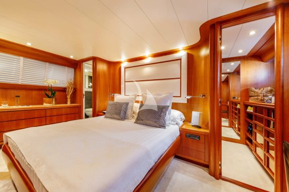 Image of WHITEHAVEN yacht #19