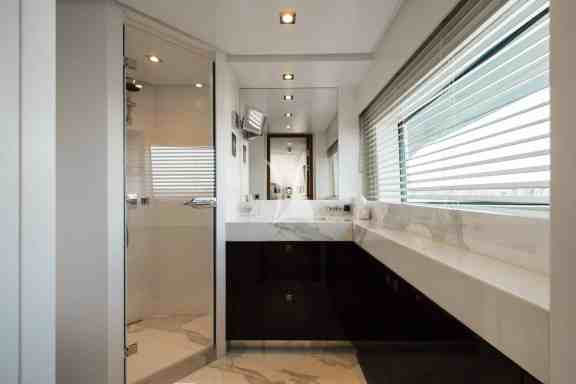 Maindeck Master Bathroom