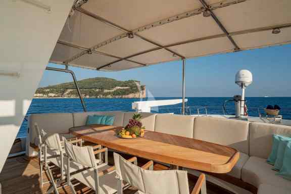 Image of NIGHTFLOWER yacht #34