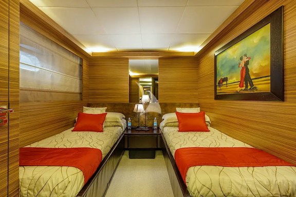 Twin cabin