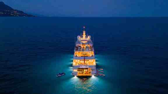 Hana at night