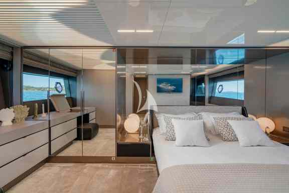 Image of E3 yacht #36