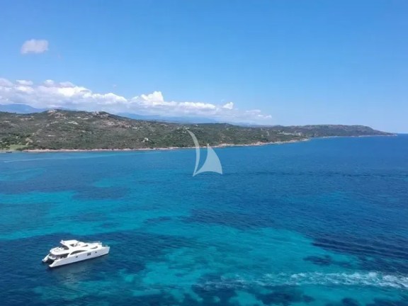 Image of SKYLARK yacht #24
