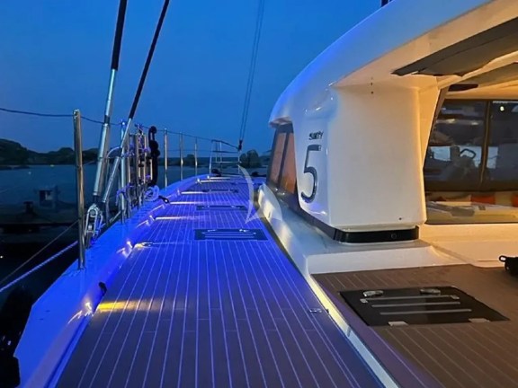 Image of REVE BLEU yacht #54
