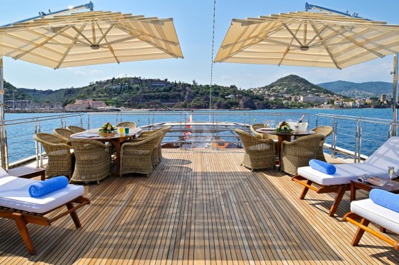 Jacuzzi deck