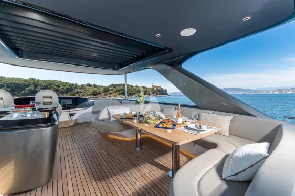 Flybridge