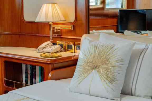 Image of NIGHTFLOWER yacht #31