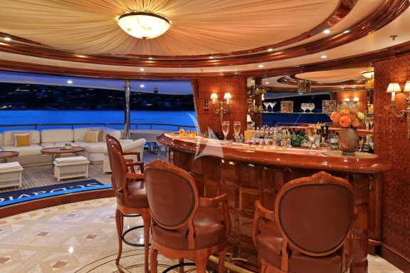 Main salon bar