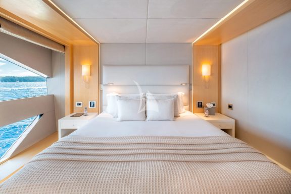 VIP cabin (starboard)