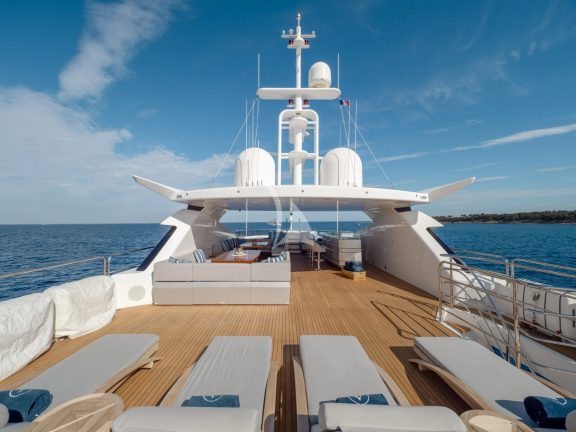 Sun deck