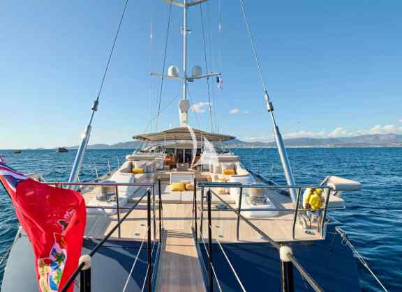 Image of GUILLEMOT yacht #6