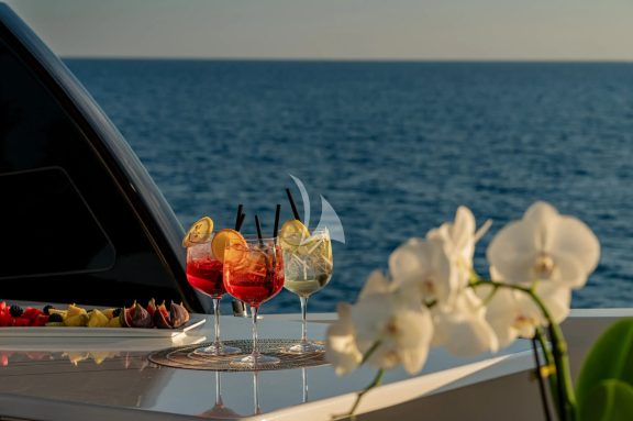 Image of WHITEHAVEN yacht #42