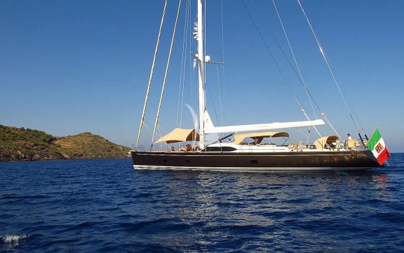 Image of FARANDWIDE yacht #6
