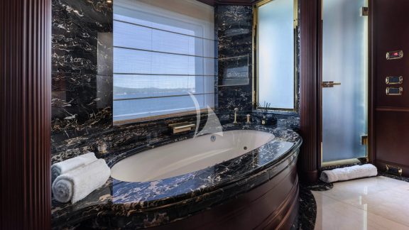 Jacuzzi bath