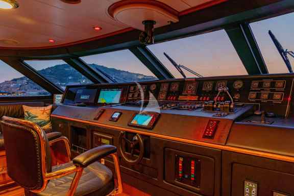 Image of NIGHTFLOWER yacht #52