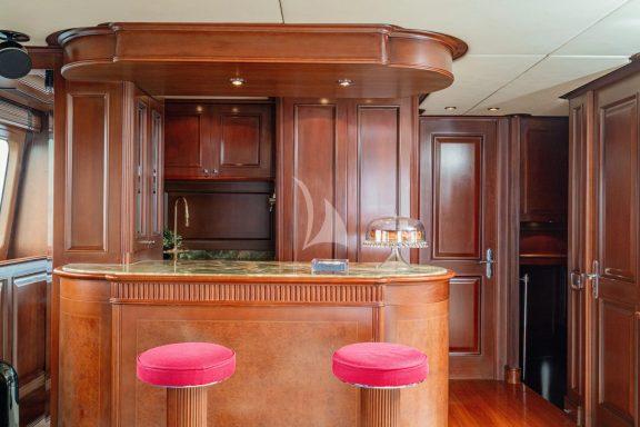 Upper deck salon bar