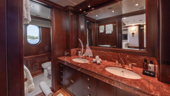 Double cabin ensuite