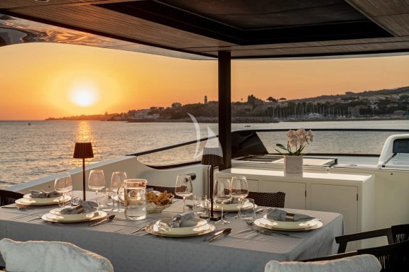 Image of WHITEHAVEN yacht #50