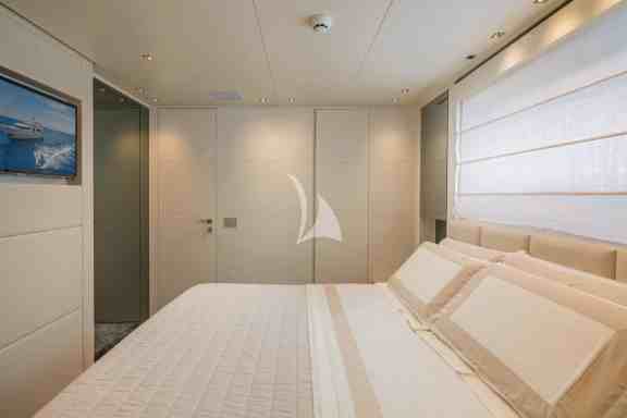 Image of UNICKA yacht #35