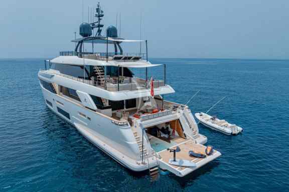Image of DIANA II yacht #5