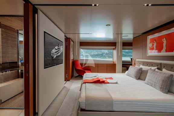 Image of DIANA II yacht #25