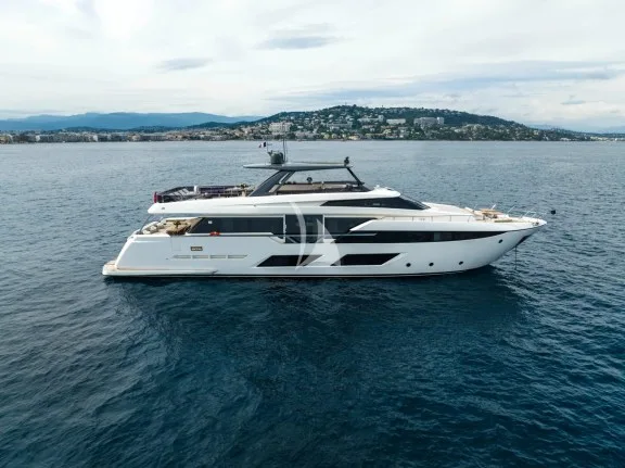 ASTONSEA (Ex Nineteen 42)
