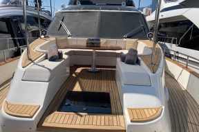 Real Yacht Image from Review